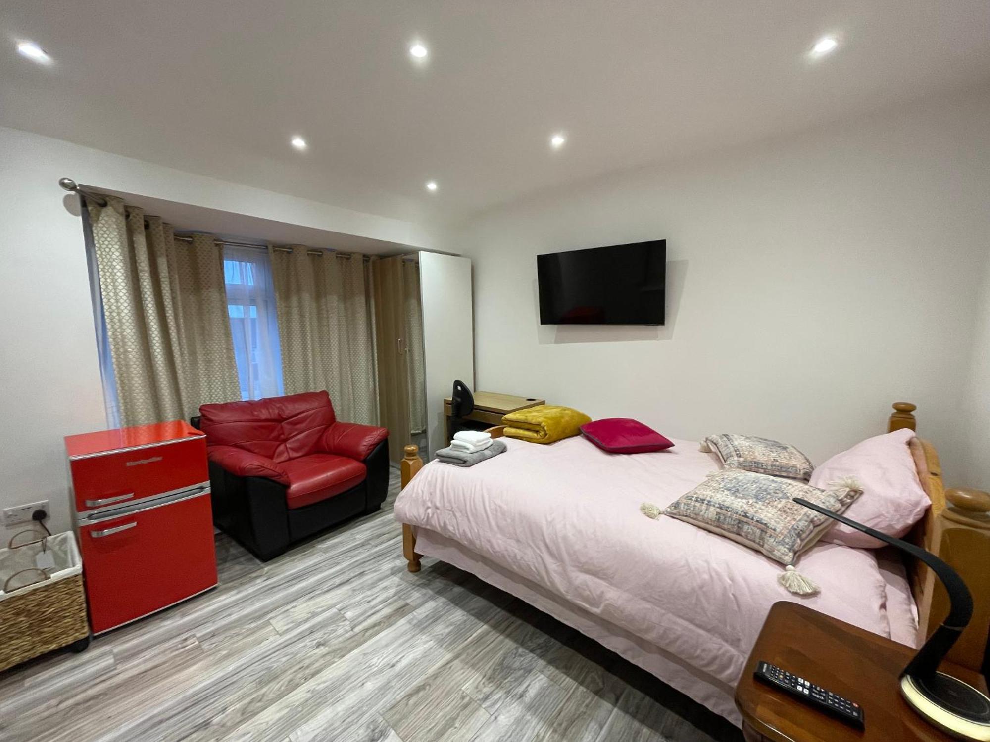 Luxury Rooms With En-Suite Bathrooms - West London Harrow on the Hill Exteriér fotografie